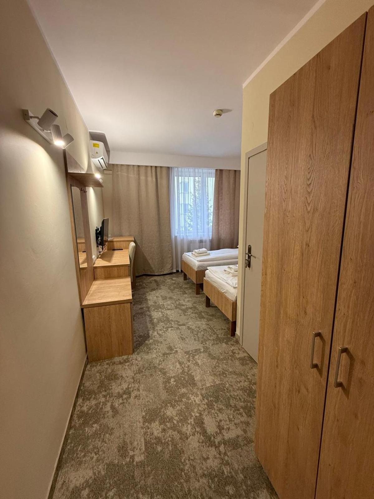 Hotel Tm Radom Extérieur photo