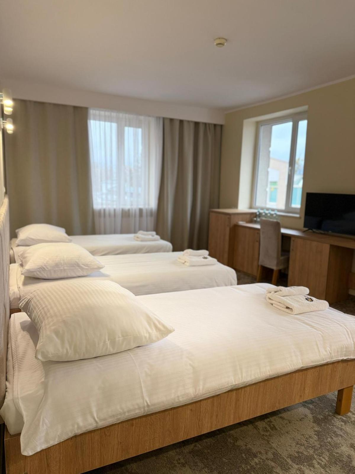 Hotel Tm Radom Extérieur photo