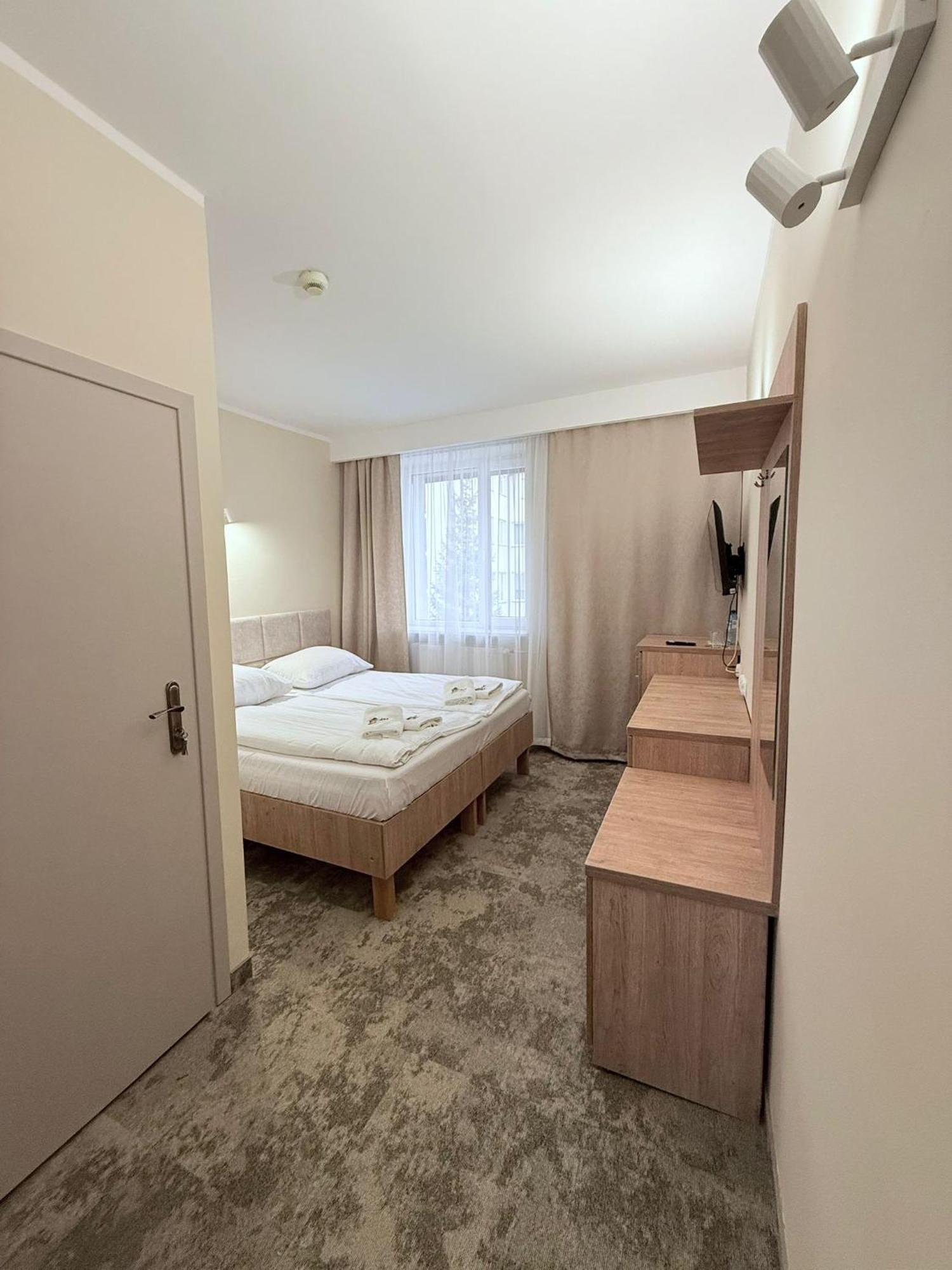 Hotel Tm Radom Extérieur photo